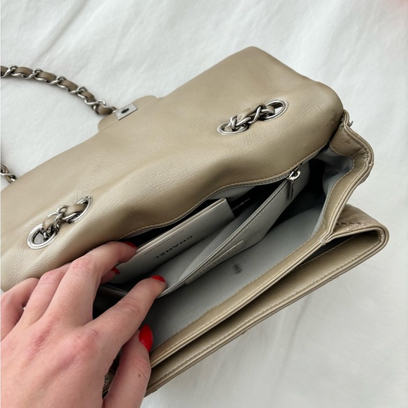 Chanel Ultra Stitch Flap Bag - Picture 3 of 8